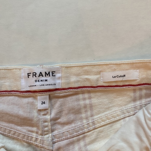 FRAME jean shorts (Le Cutiff) Size 24 -NEVER WORN EXCEPT TO TRY ON - Picture 2 of 3